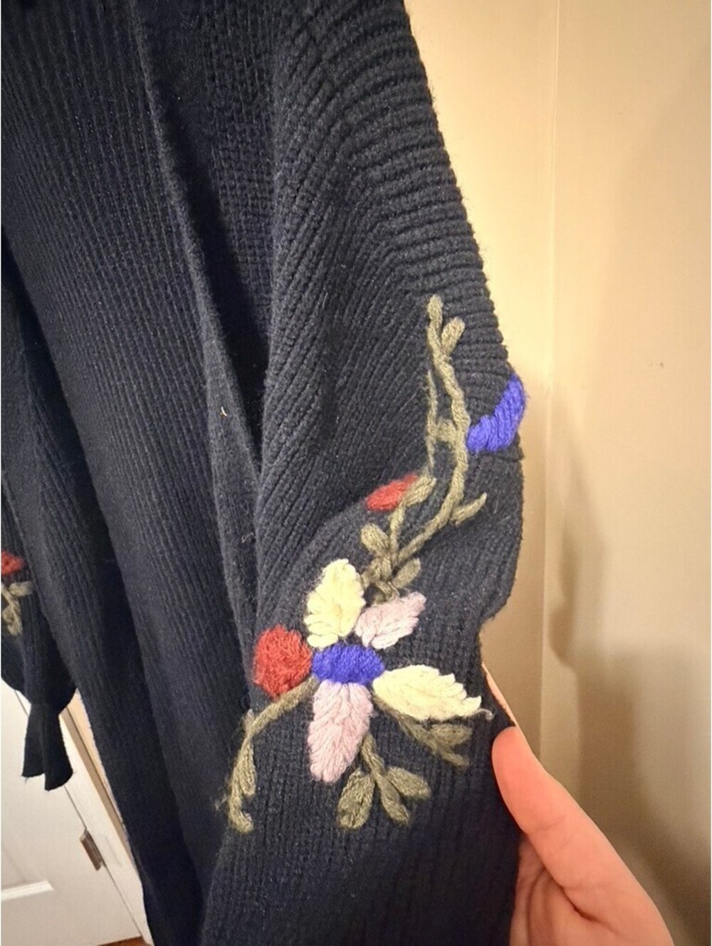 Alice Blue Floral Embroidered Knit Duster Cardigan Sweater Size L EUC - Picture 5 of 5